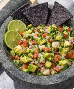 Ceviche de Aguacate con Totopos Azules2